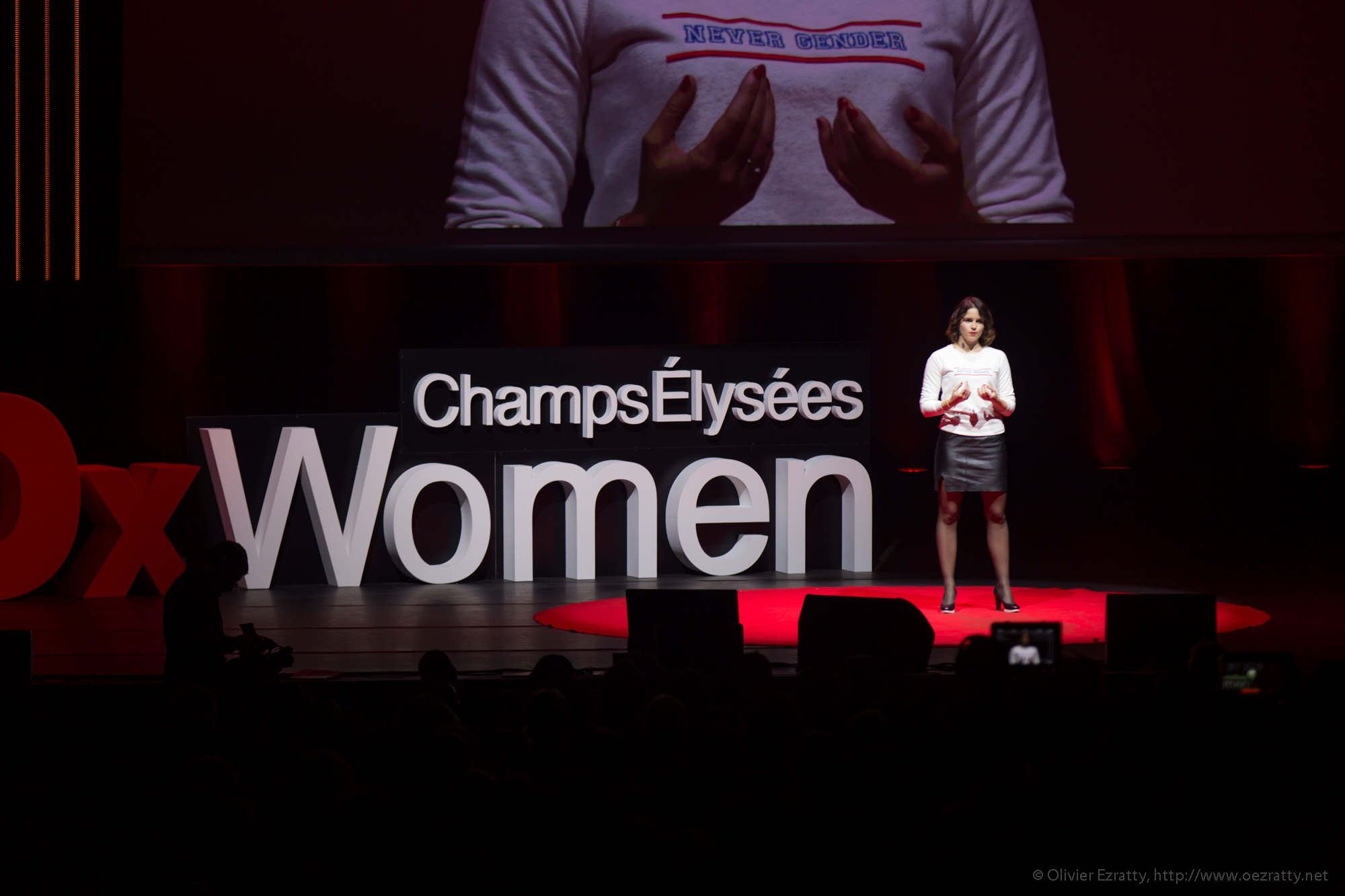 Marie Beauchesne sur la scène des TEDx Women